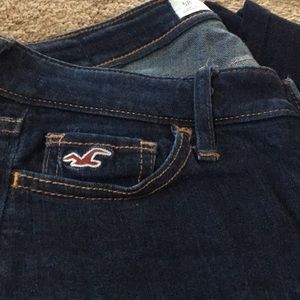 DONATING SOON Hollister Dark Wash Skinny Jeans